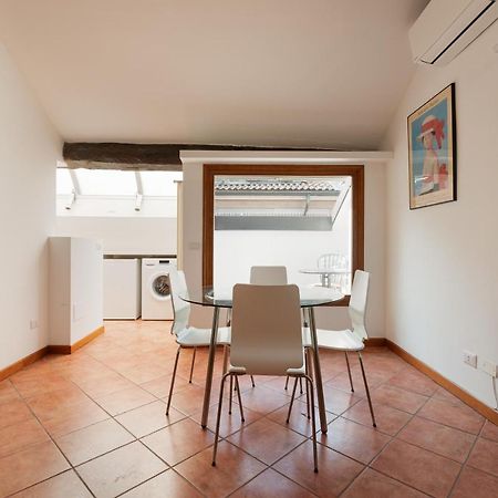 Corso Como Balcony Apartment Milan Exterior photo