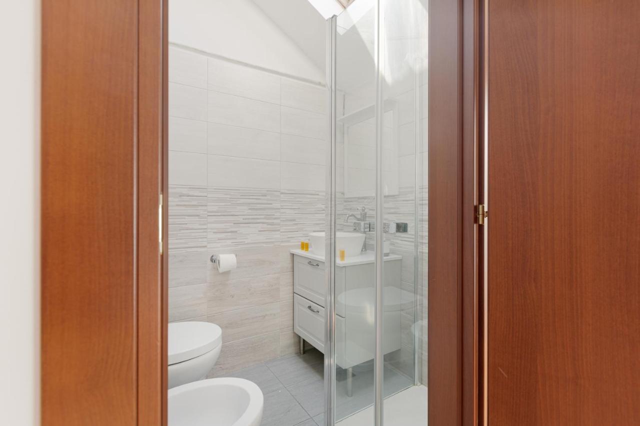 Corso Como Balcony Apartment Milan Exterior photo