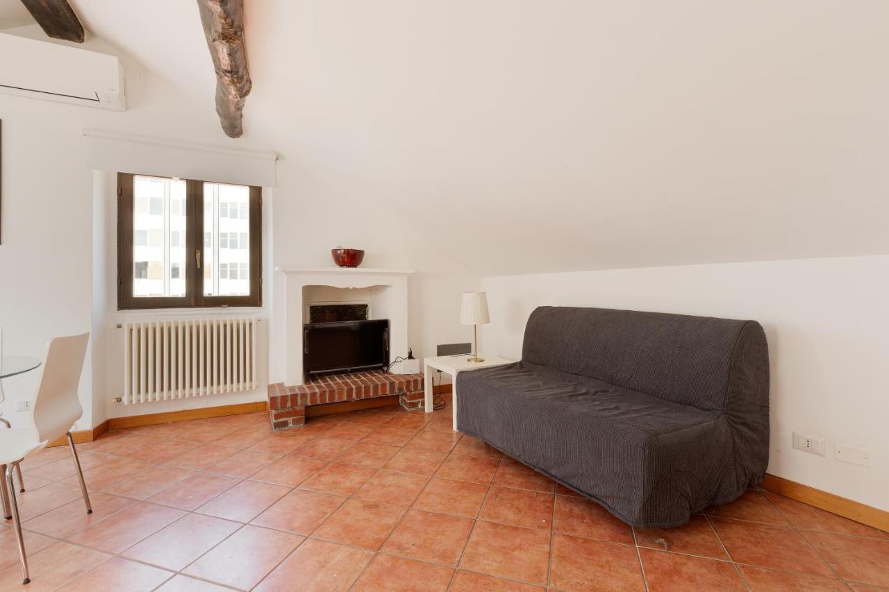 Corso Como Balcony Apartment Milan Exterior photo